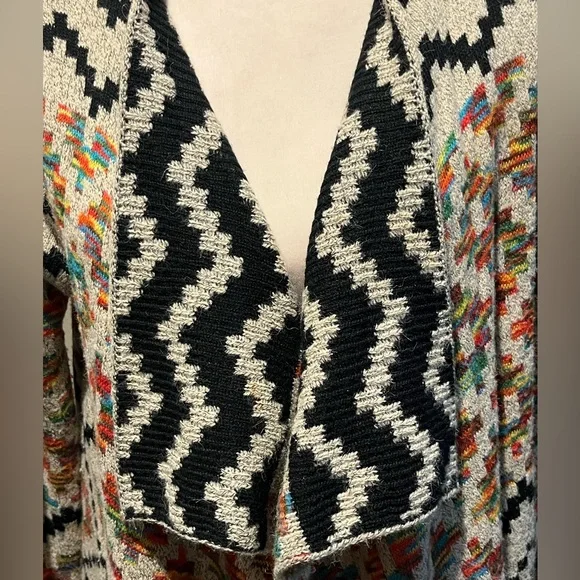 Anthropologie Freeway Open Front Long Cardigan
Aztec Southwestern Size Medium - Picture 4 of 10